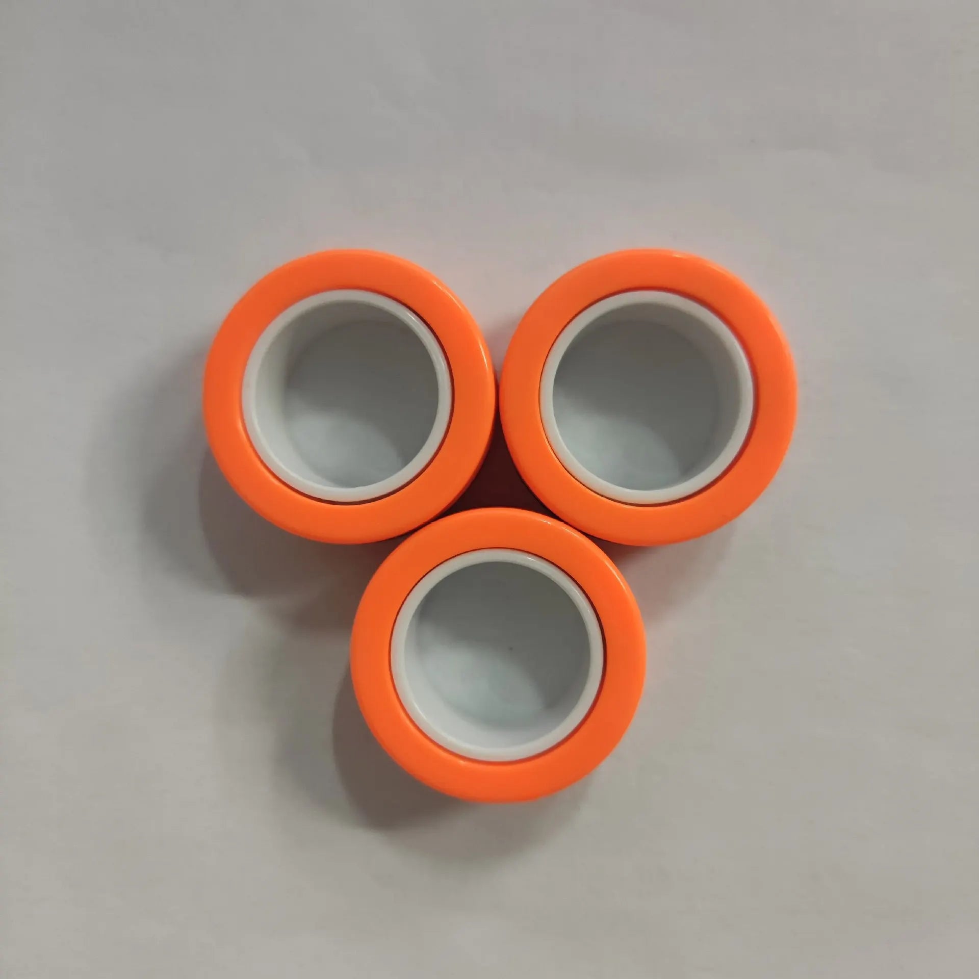 3Pcs Magnetic Rings Spinner Fidget Toy Set Finger Magnets Rings for Anxiety Relief Therapy Fidget Pack Gift for Adults Teens Kid